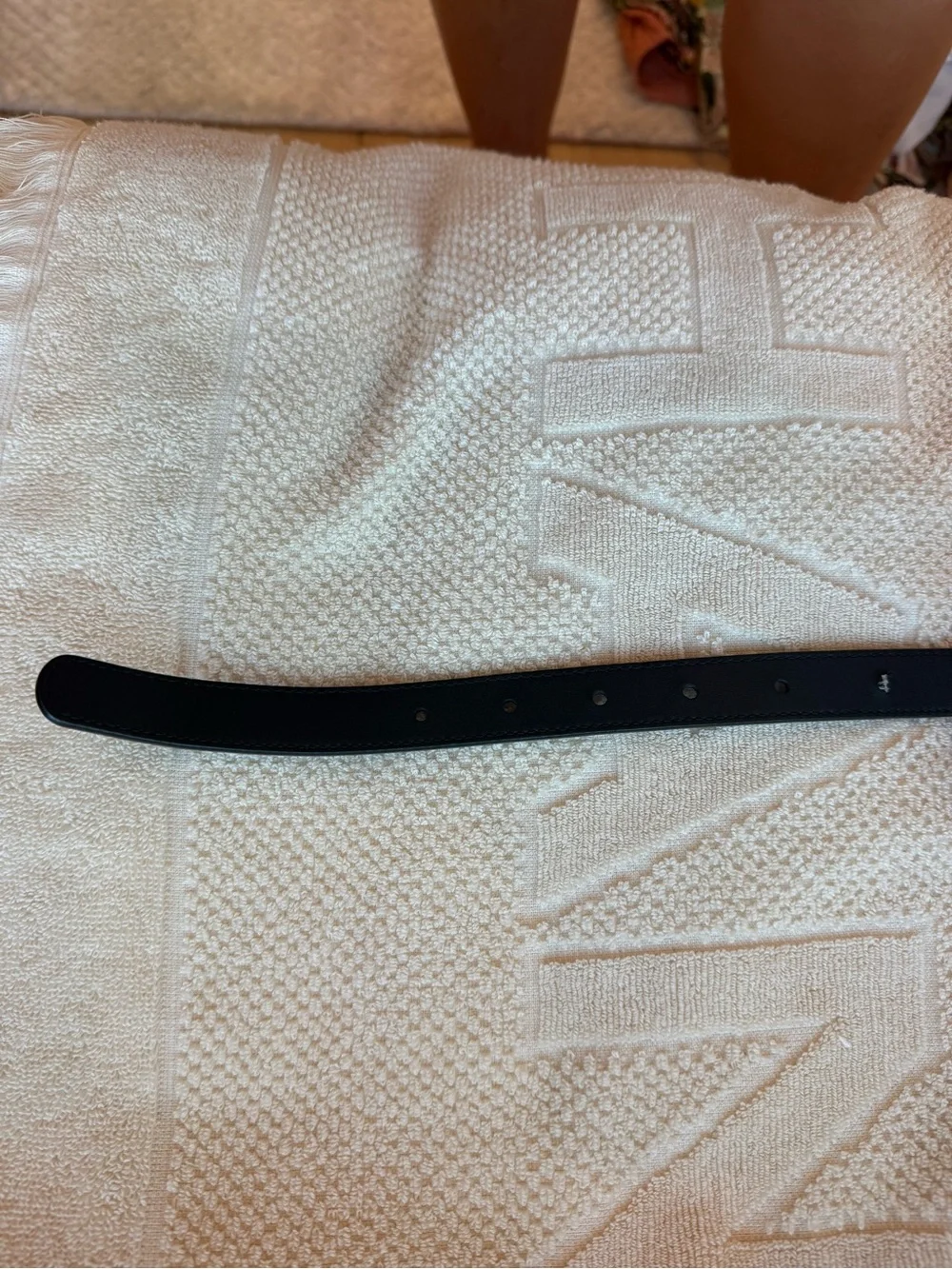 Gucci Black Leather Belt with Pearl-Studded Double G Gold Buckle